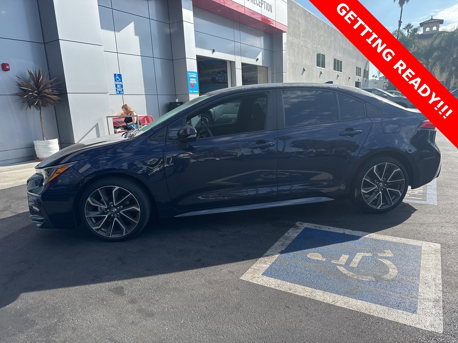 2022 Toyota Corolla SE photo 3