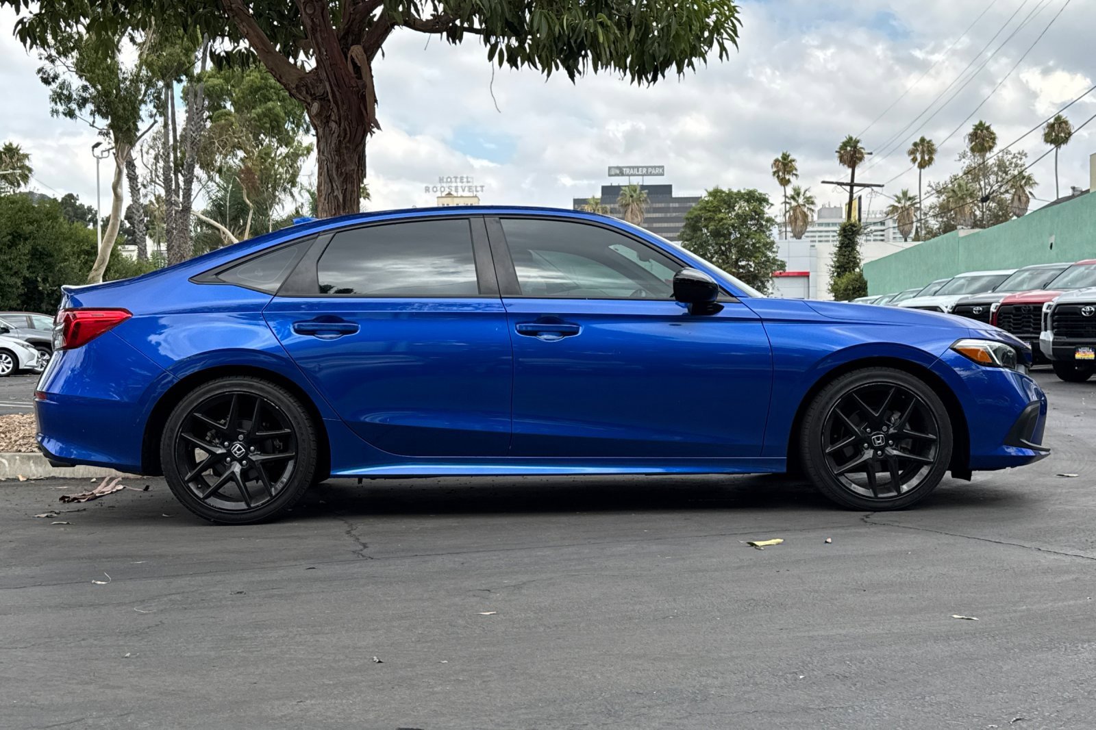 2023 Honda Civic Sport photo 3