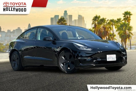 2022 Tesla Model 3 Long Range Sedan