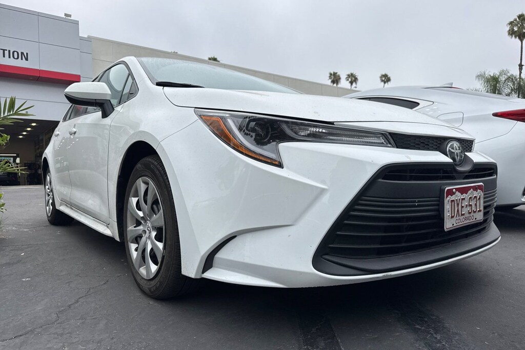 Certified 2025 Toyota Corolla LE Sedan