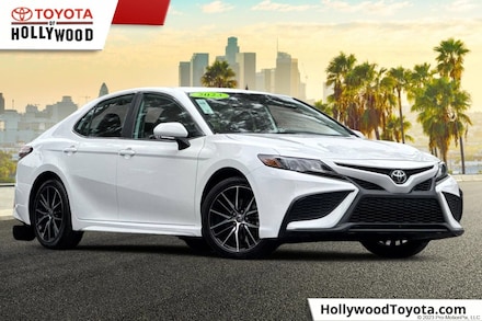 2023 Toyota Camry SE Sedan
