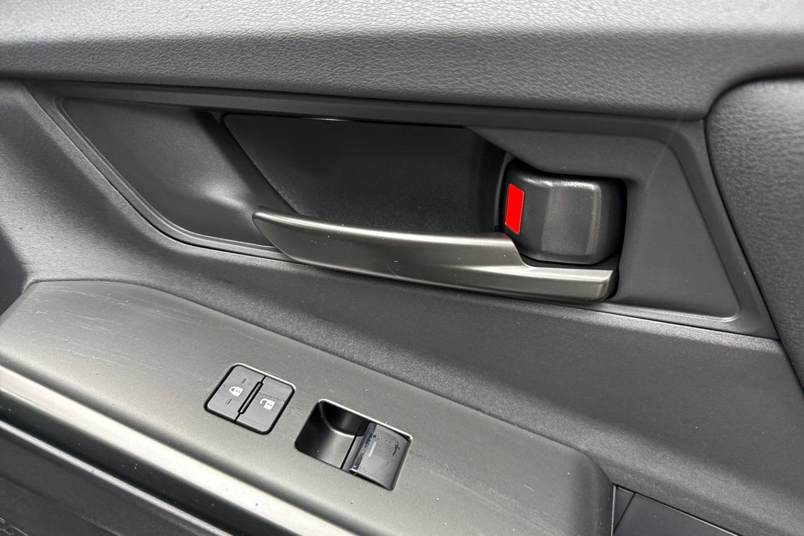 2026 Toyota bZ XLE - Photo 18