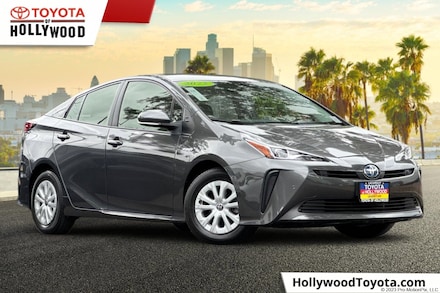 2022 Toyota Prius L Hatchback