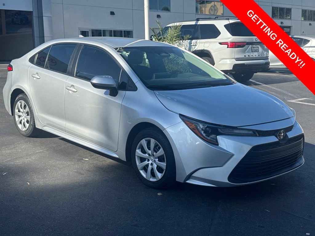 Used 2023 Toyota Corolla LE Sedan
