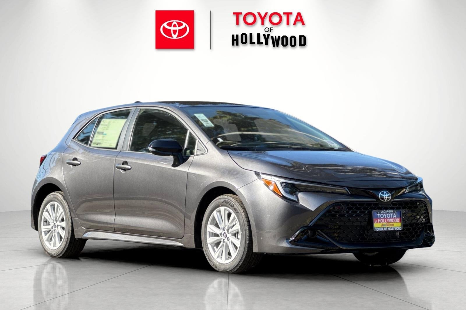 2026 Toyota Corolla Hatchback SE's photo