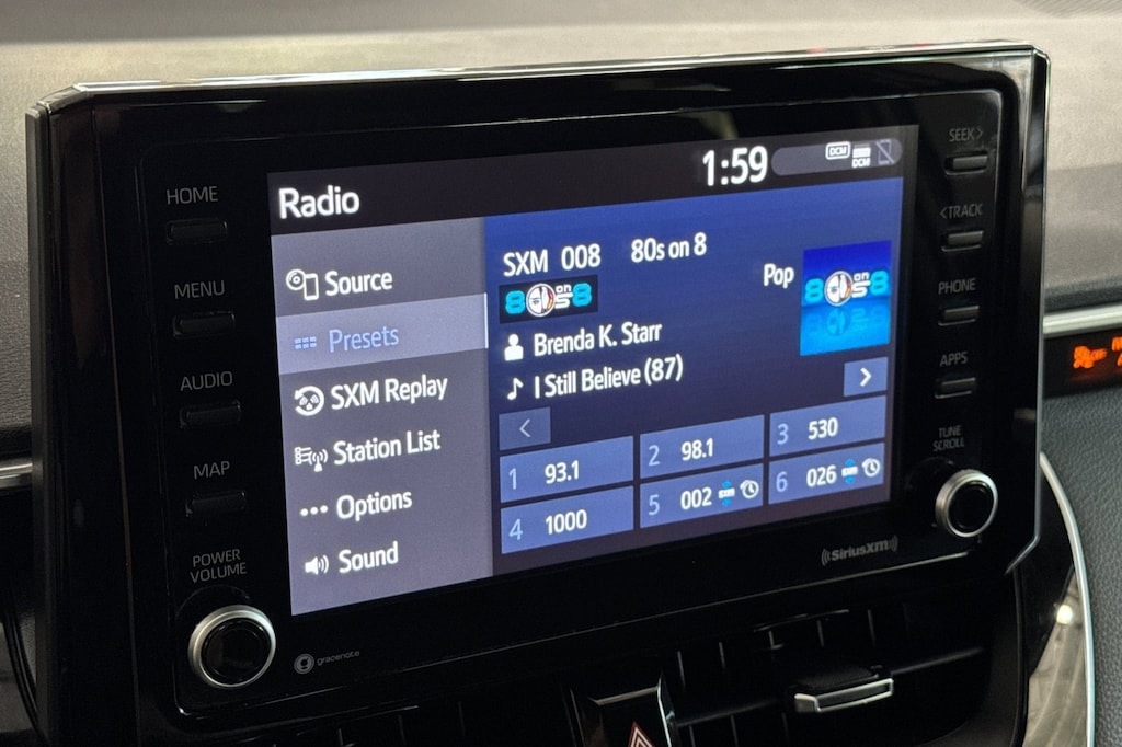 2022 Toyota Corolla SE photo 16