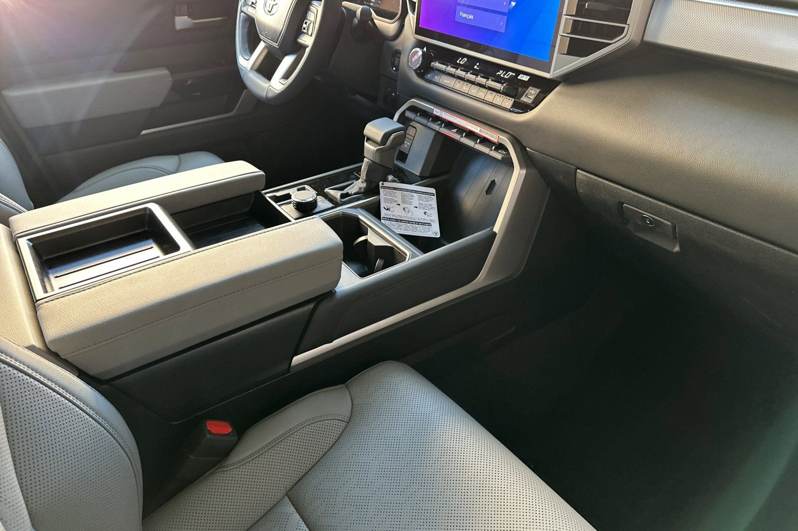 2025 Toyota Tundra Limited - Photo 16