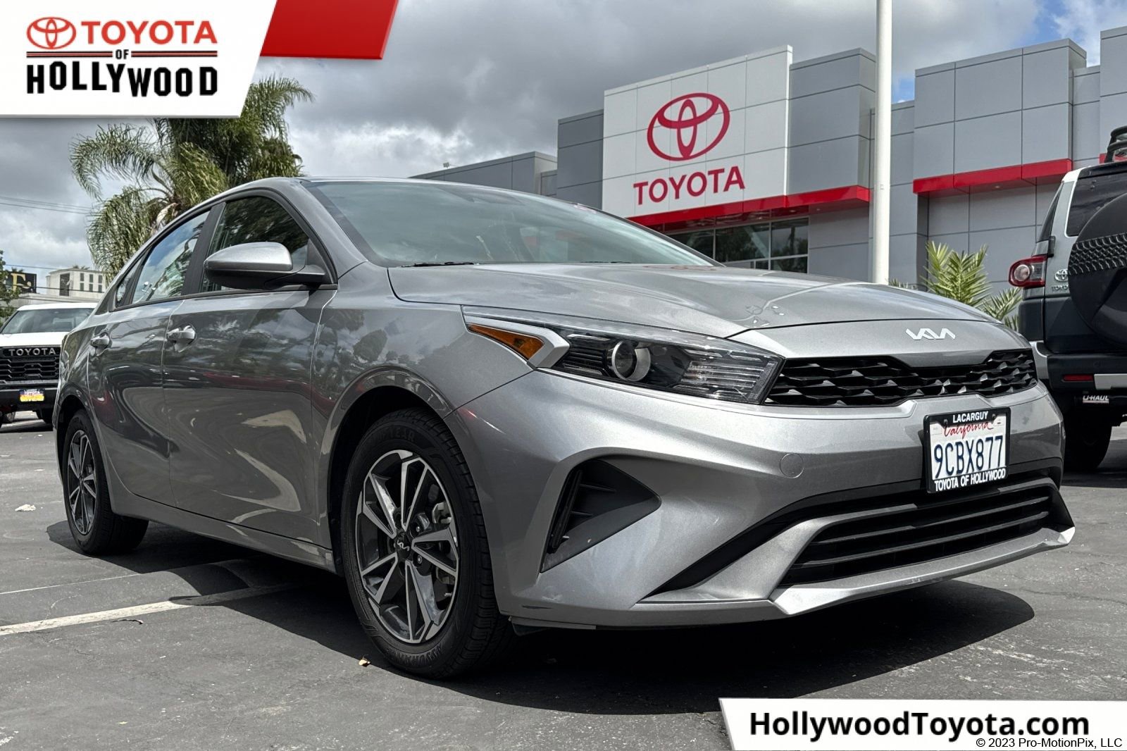 2023 Kia Forte LXS AT's photo