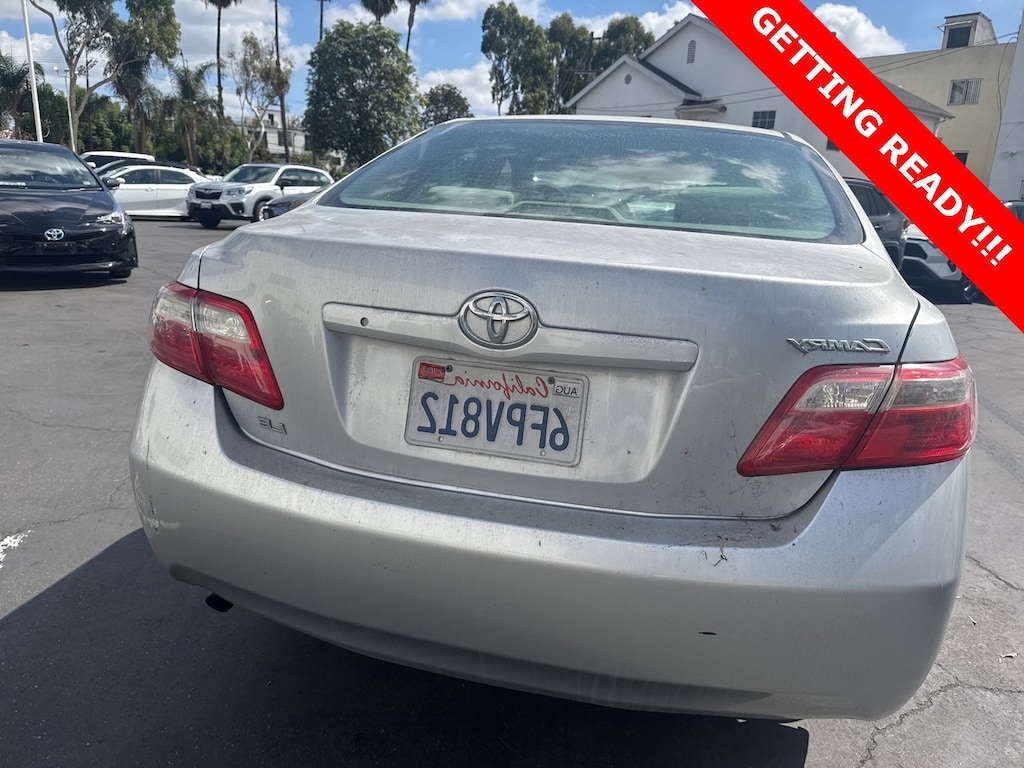 2009 Toyota Camry LE photo 4