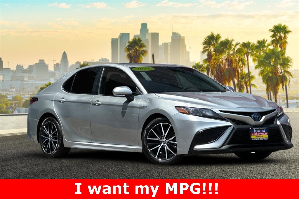 Used 2021 Toyota Camry SE with VIN 4T1S31AK4MU555257 for sale in Hollywood, CA