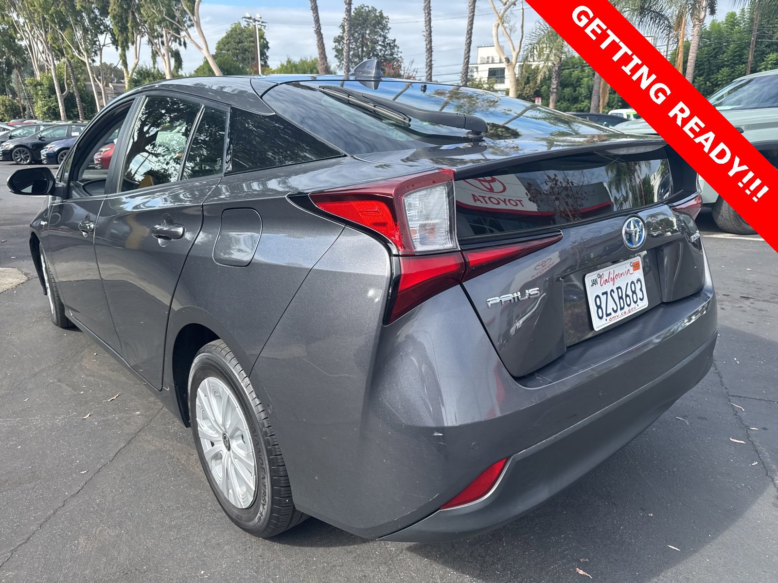 2022 Toyota Prius LE photo 4