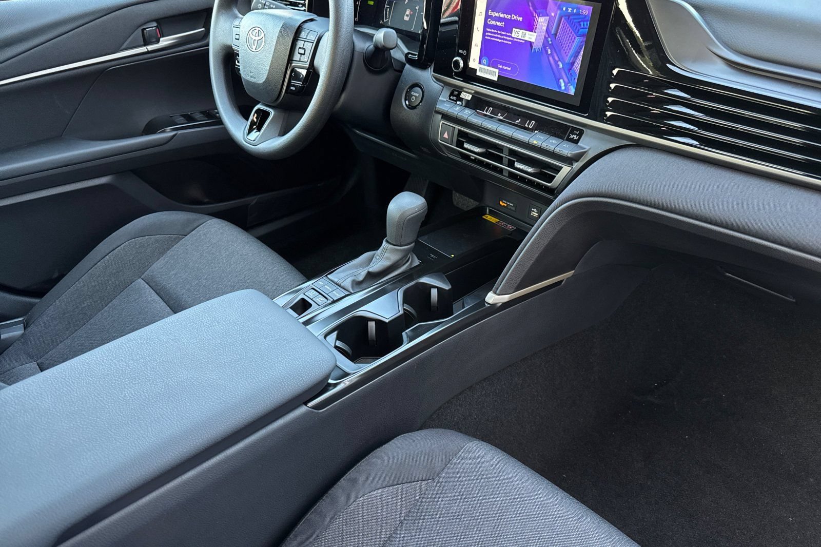 2026 Toyota Camry LE - Photo 17