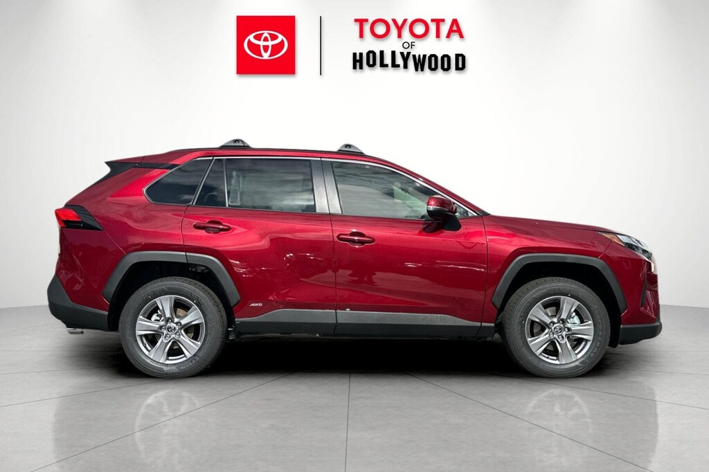 New 2025 Toyota RAV4 Hybrid LE SUV