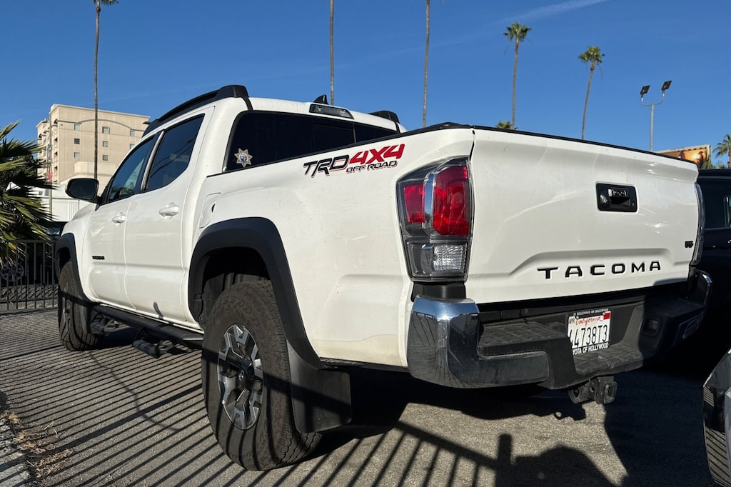 2023 Toyota Tacoma TRD V6 4x4 photo 4