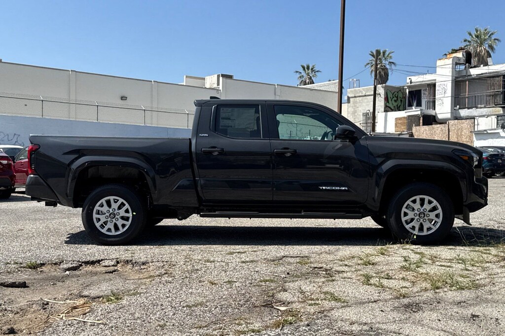 New 2026 Toyota Tacoma SR5 4X2 DBL CAB LONG BED
