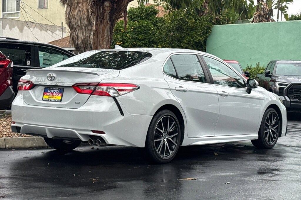 Used 2023 Toyota Camry SE Sedan