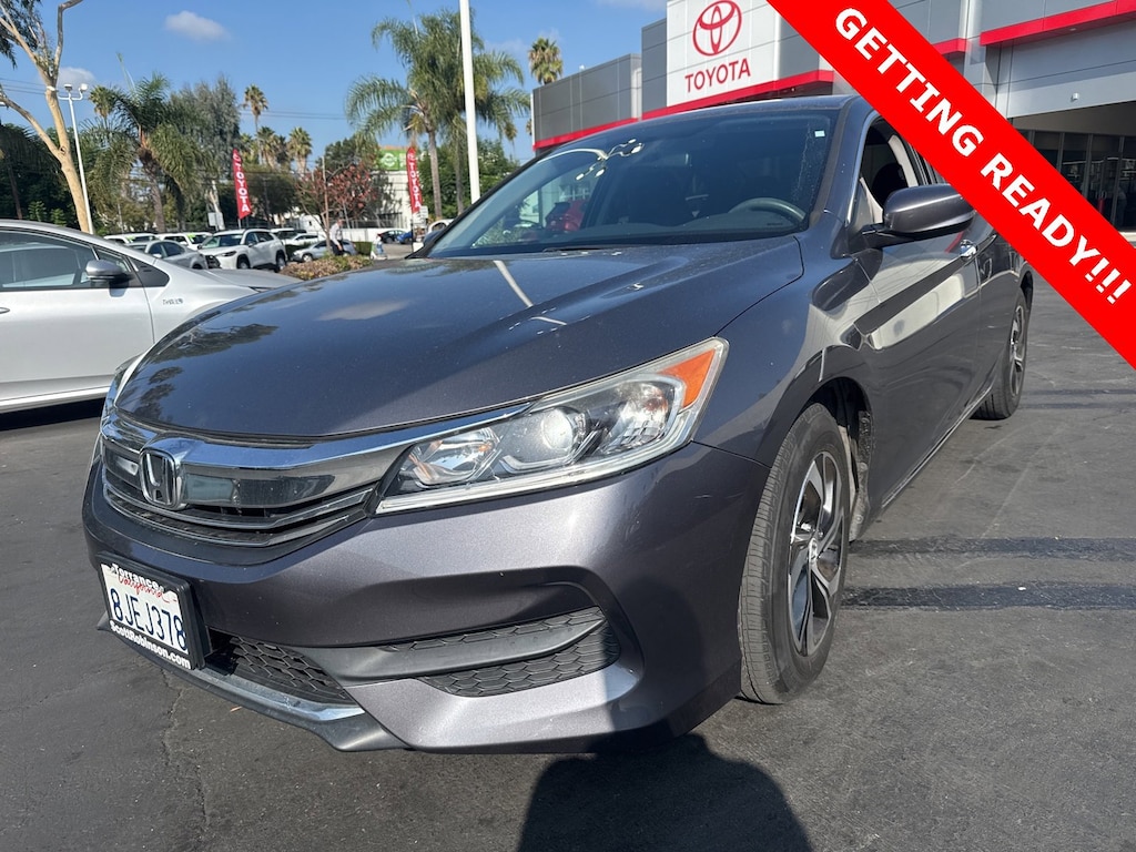 2017 Honda Accord LX photo 2