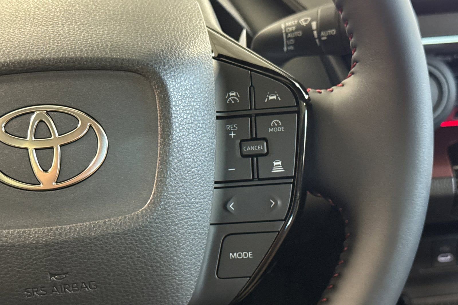 2026 Toyota Prius Plug-in Hybrid XSE - Photo 29