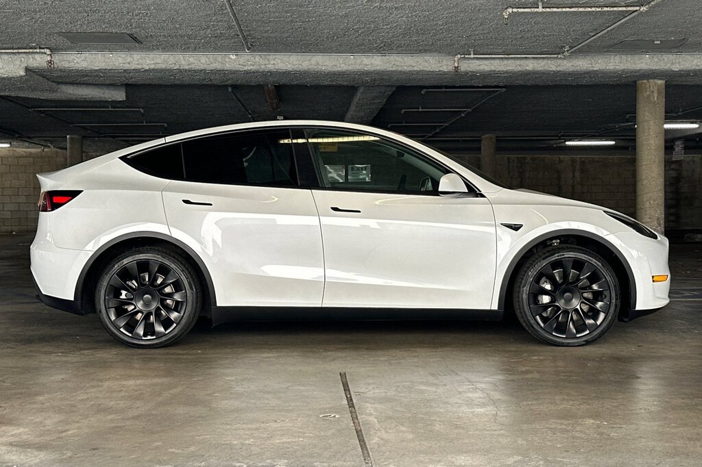 Used 2023 Tesla Model Y Long Range SUV