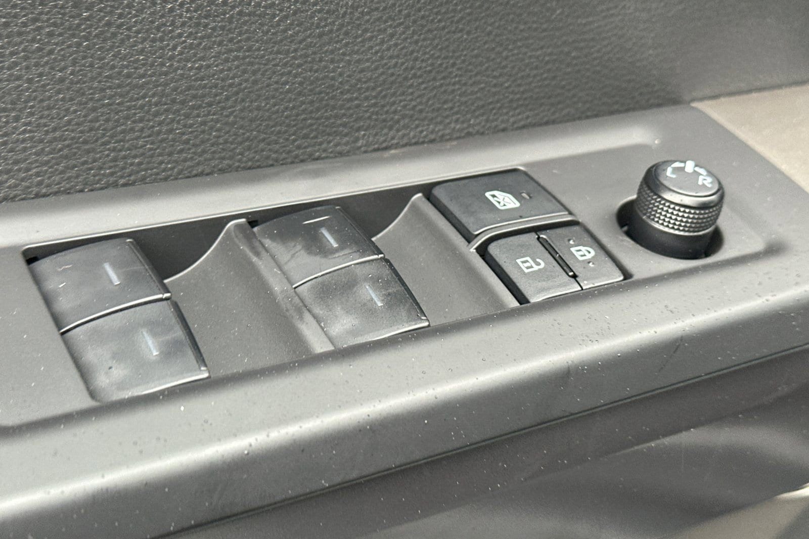 2025 Toyota Tundra SR5 - Photo 12