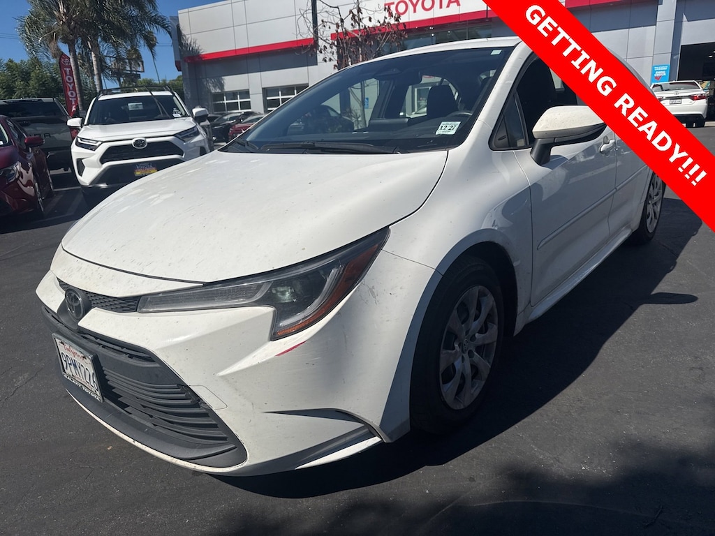2023 Toyota Corolla LE photo 3