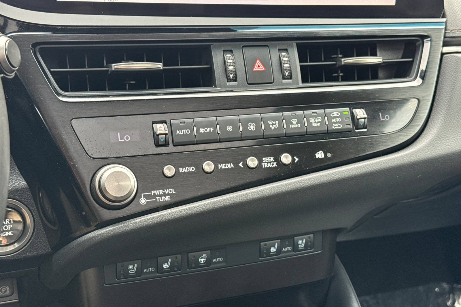 2023 Lexus ES 350 - Photo 21