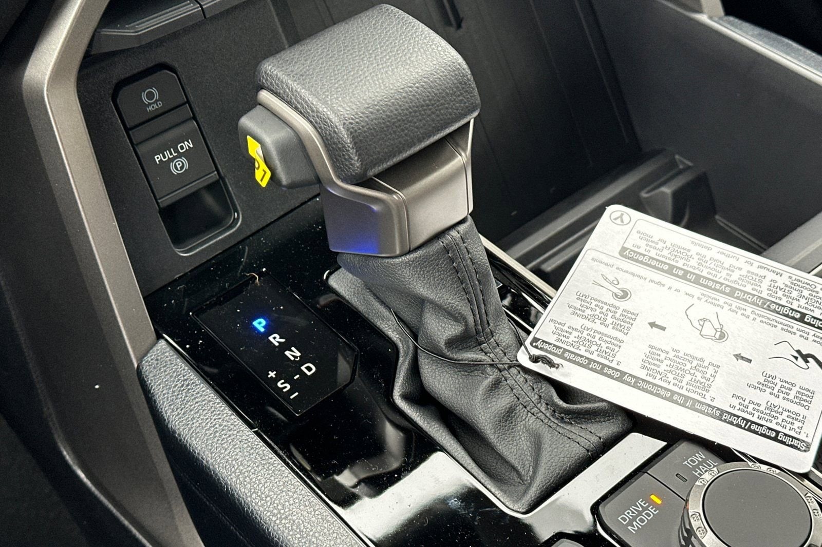2025 Toyota Tundra SR5 - Photo 24
