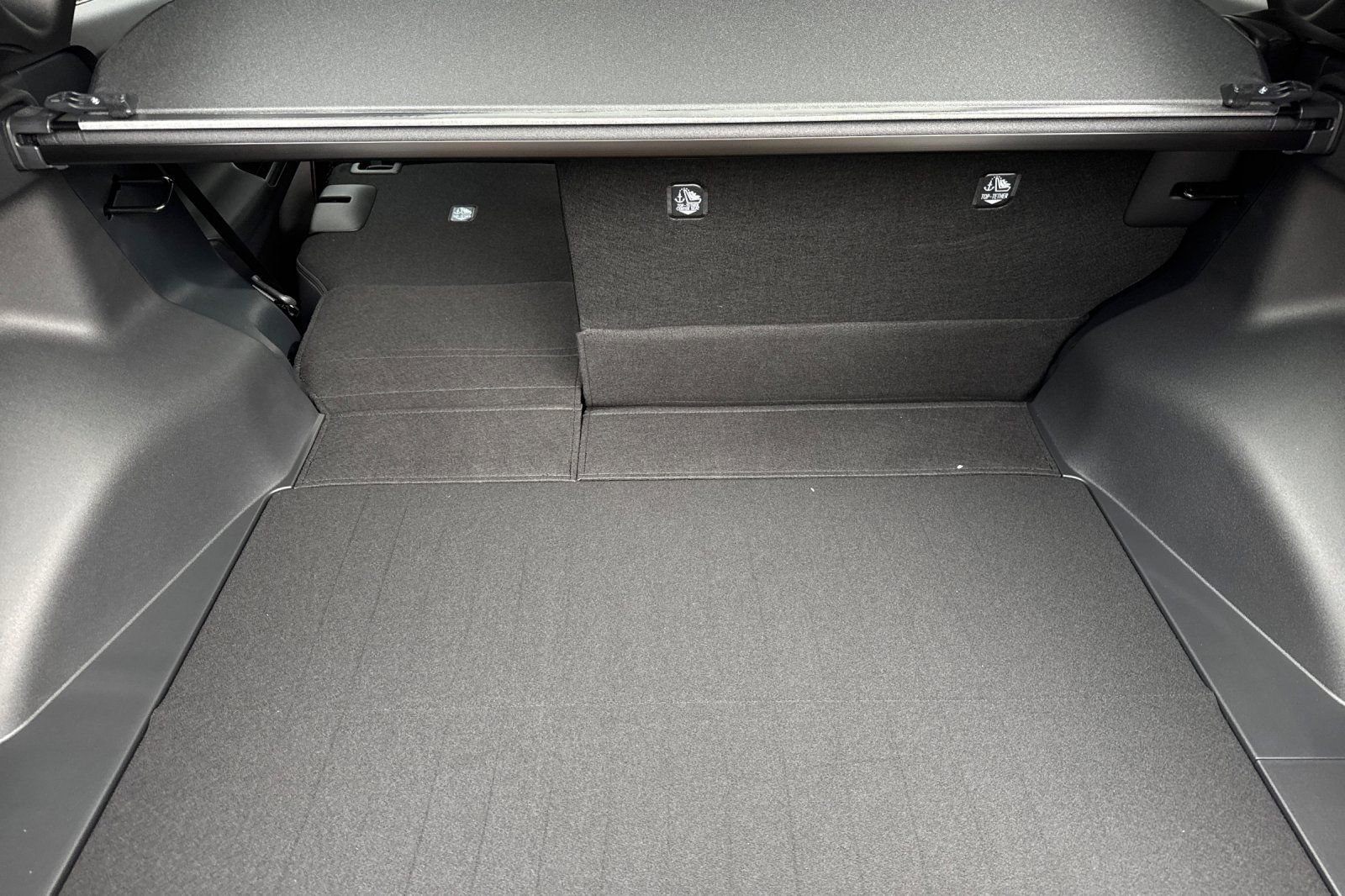 2026 Toyota bZ XLE - Photo 15