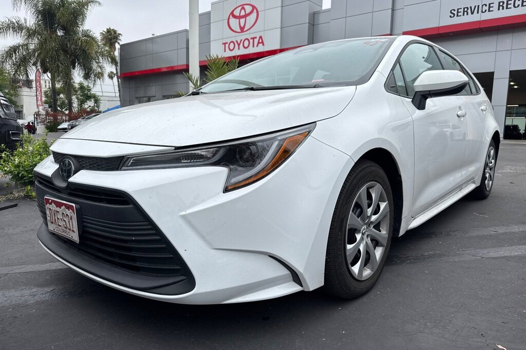 Certified 2025 Toyota Corolla LE Sedan