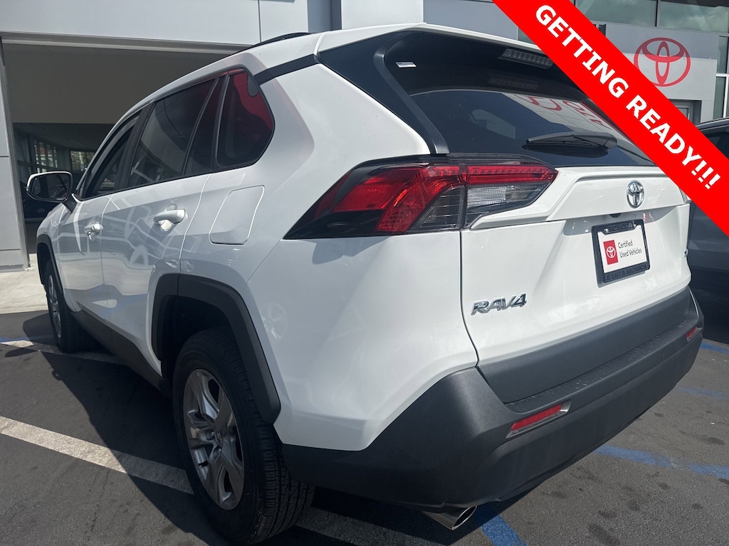 2024 Toyota RAV4 XLE photo 4