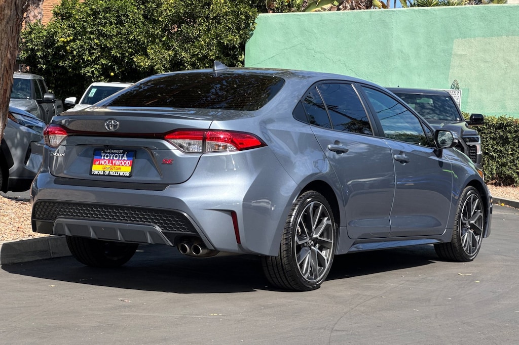 2022 Toyota Corolla SE photo 4