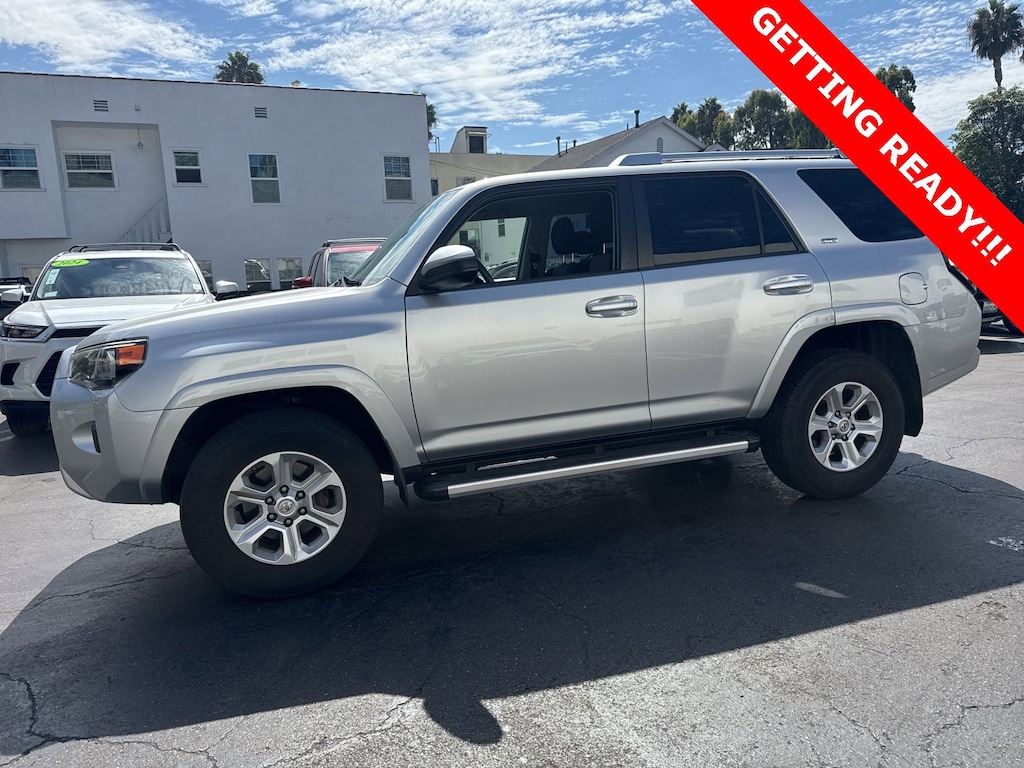 2016 Toyota 4Runner Base photo 3
