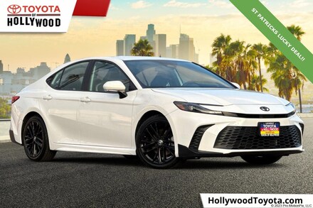 2025 Toyota Camry SE Sedan