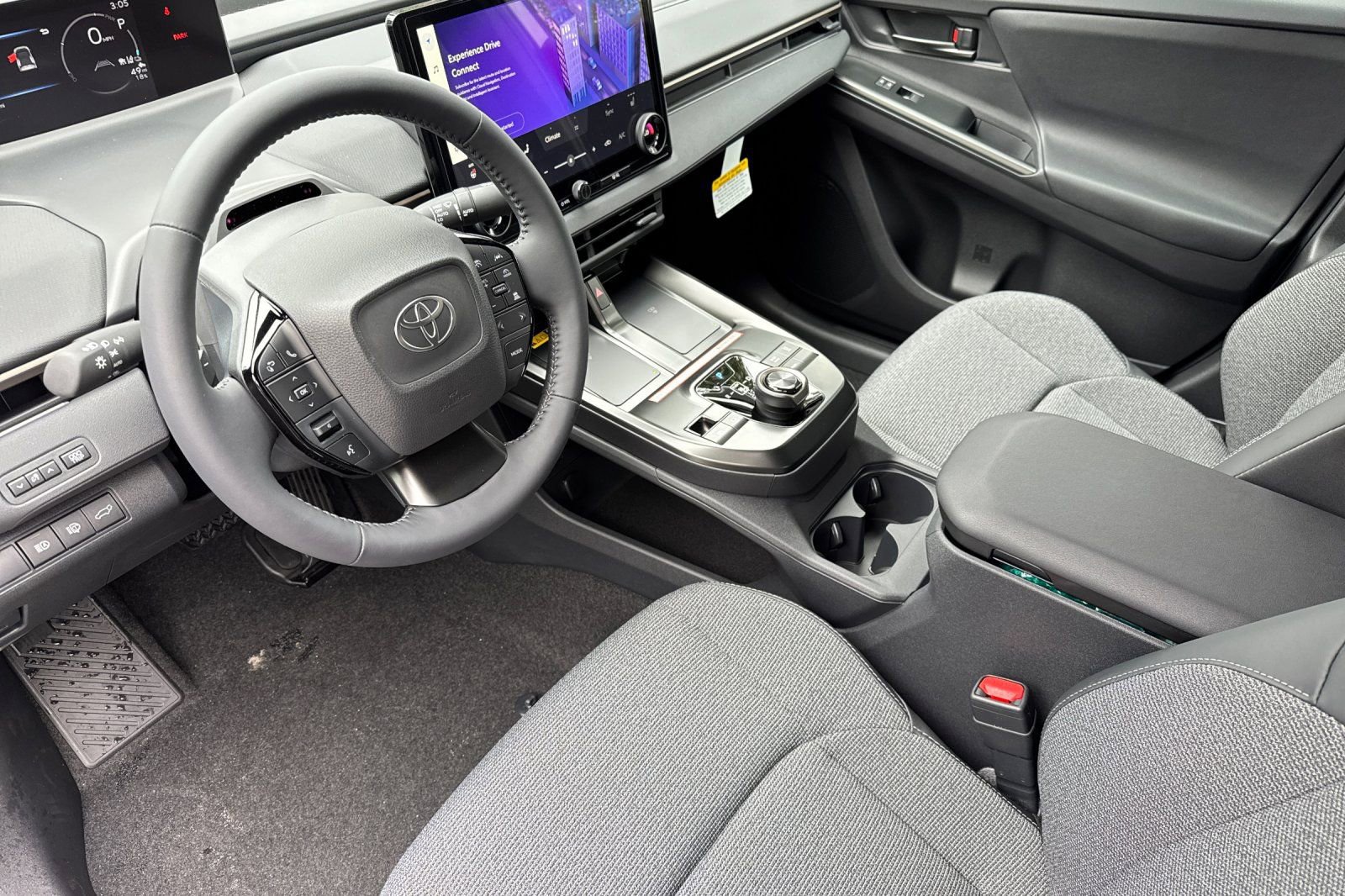 2026 Toyota bZ XLE - Photo 9