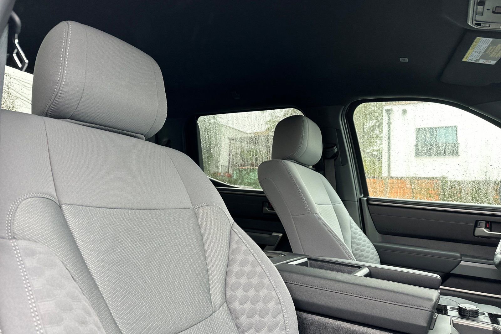 2025 Toyota Tundra SR5 - Photo 18