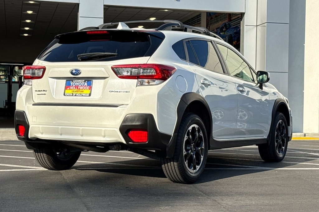 2022 Subaru Crosstrek Premium photo 2