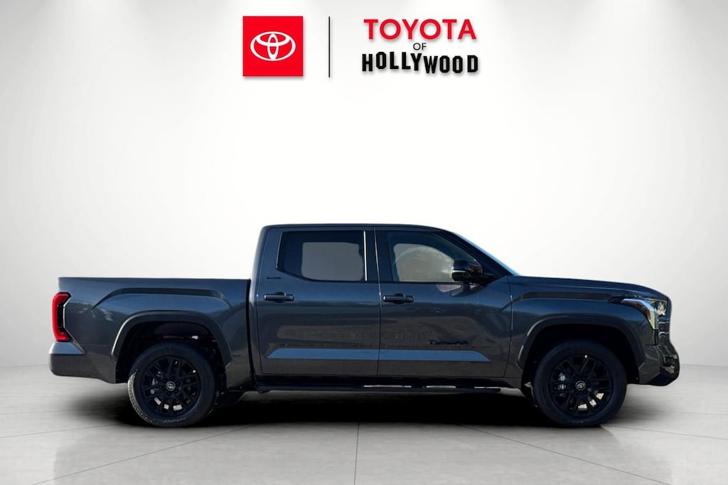 New 2026 Toyota Tundra Limited LIMITED CREWMAX 5.5