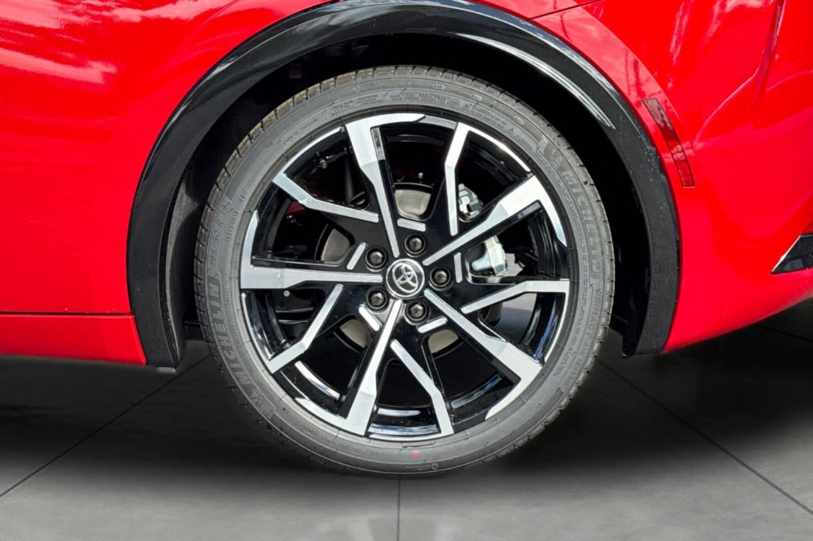 2026 Toyota Prius Plug-in Hybrid XSE - Photo 33