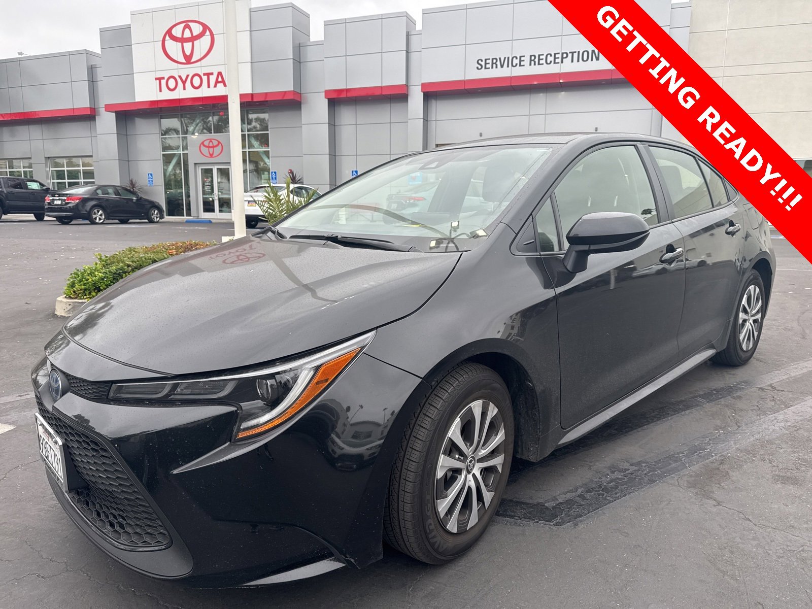 Used 2022 Toyota Corolla LE with VIN JTDEAMDE5NJ056324 for sale in Northfield, Minnesota