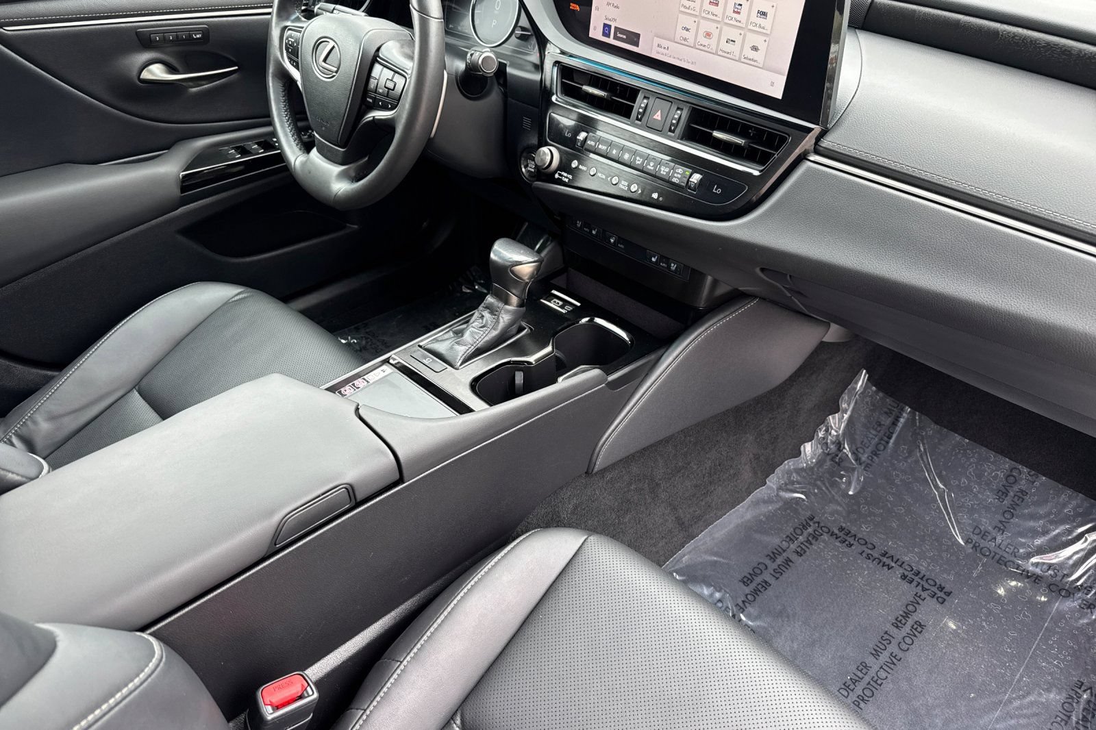 2023 Lexus ES 350 - Photo 16