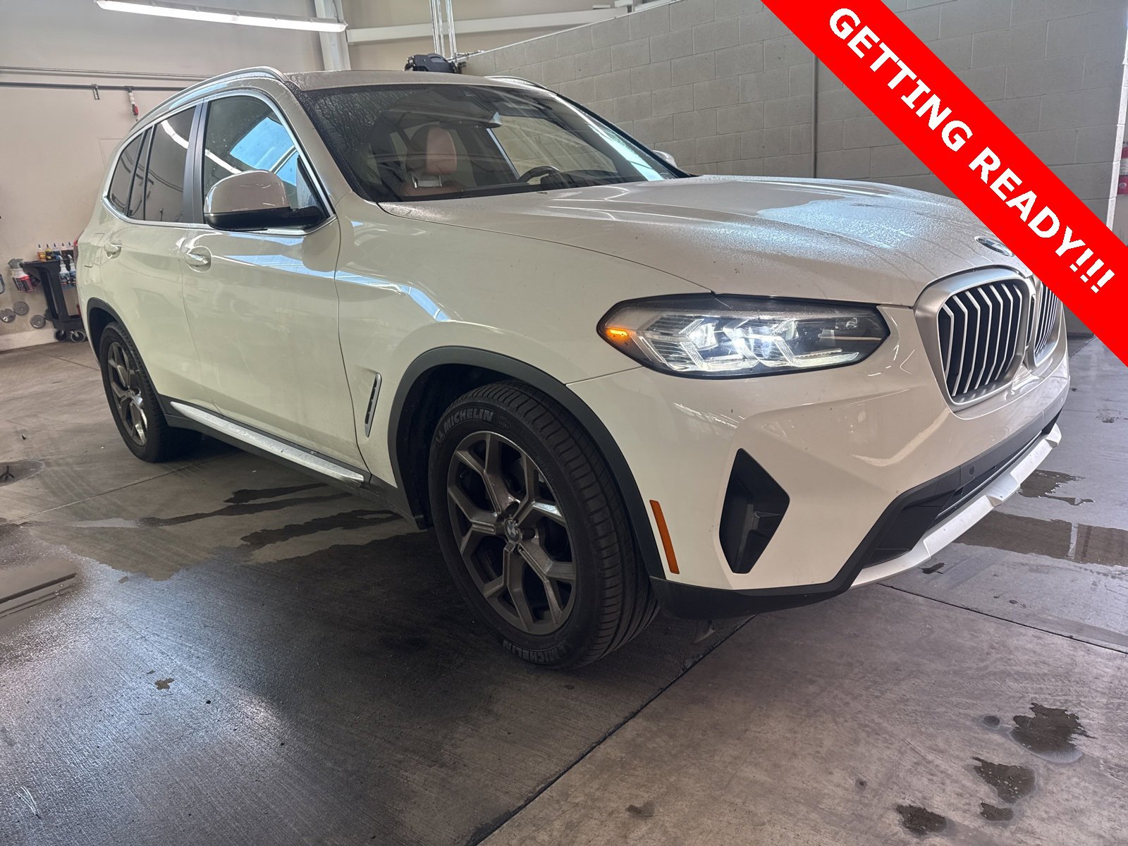 2022 BMW X3 30i's photo