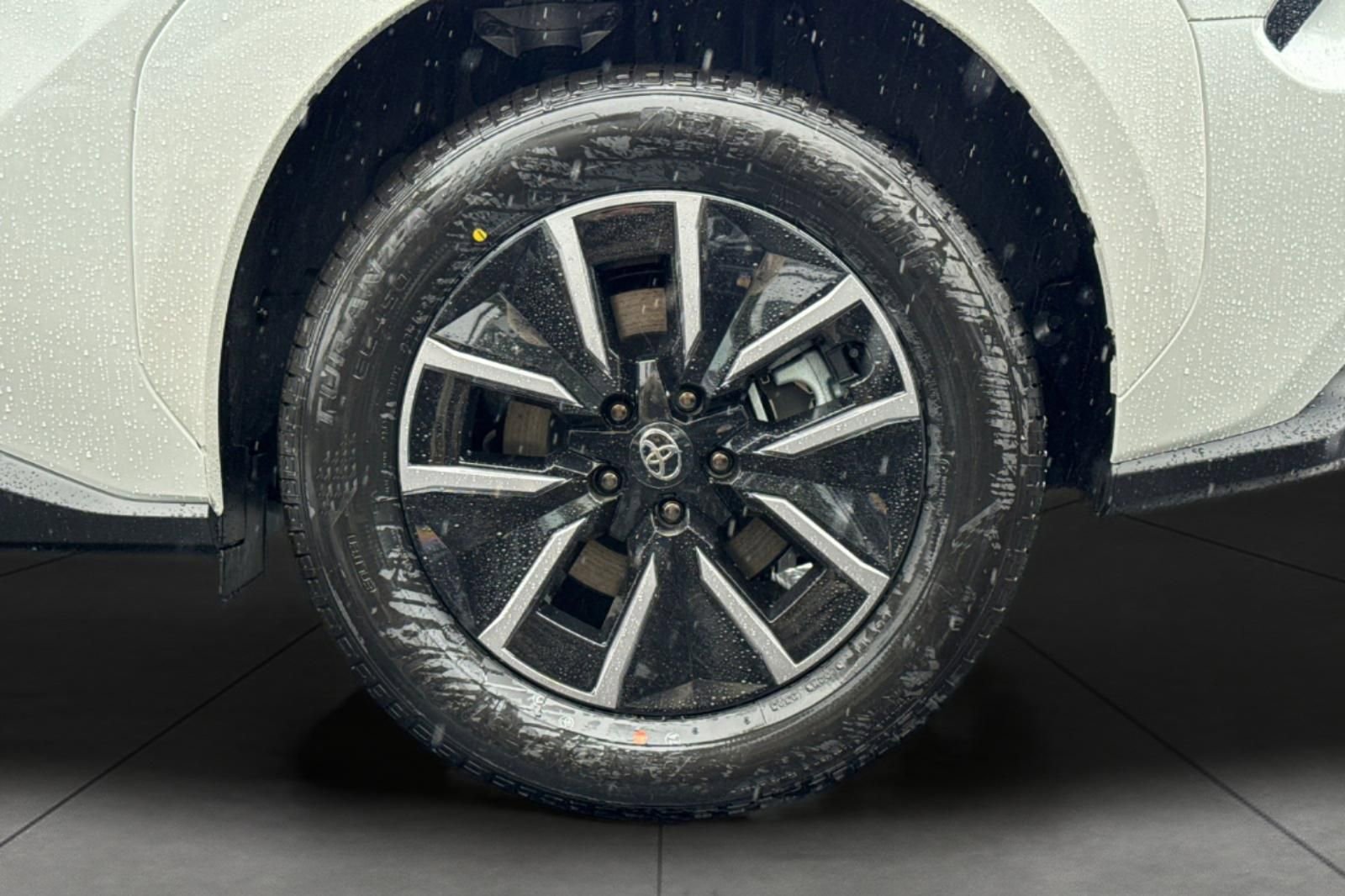 2026 Toyota bZ XLE - Photo 31