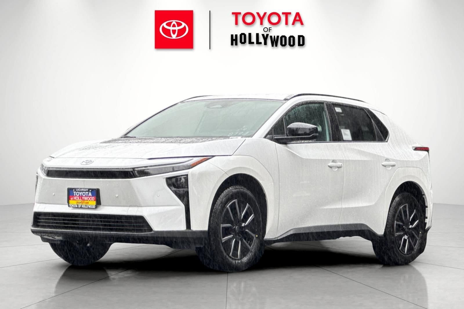 2026 Toyota bZ XLE - Photo 6