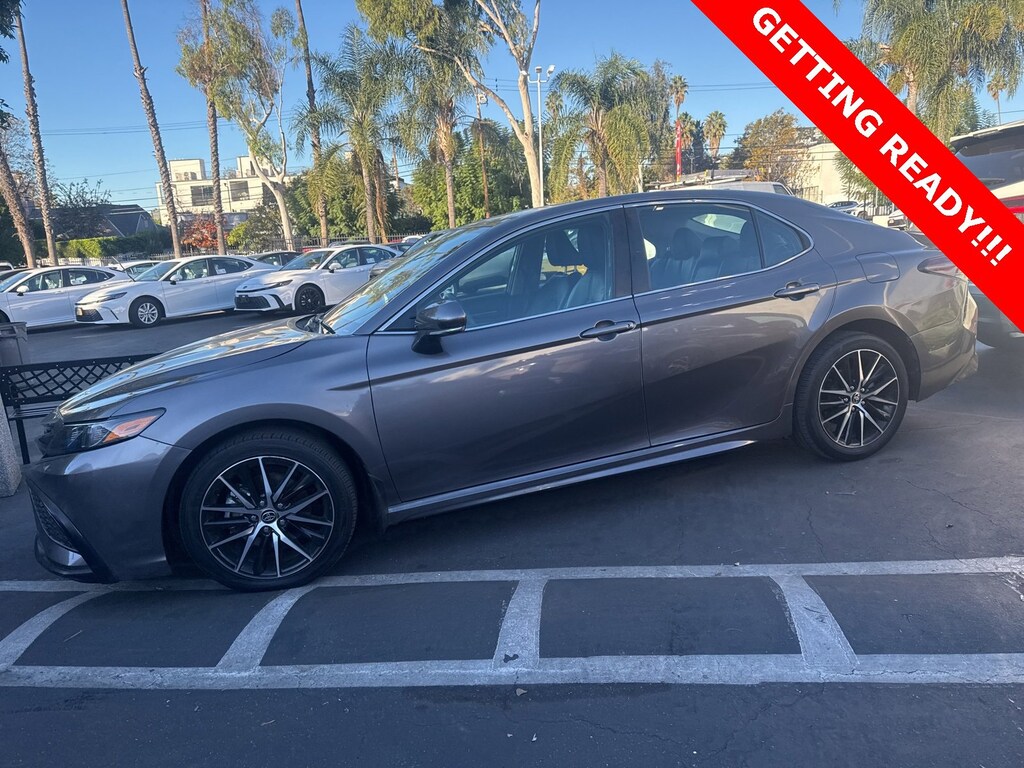 Used 2024 Toyota Camry SE Sedan