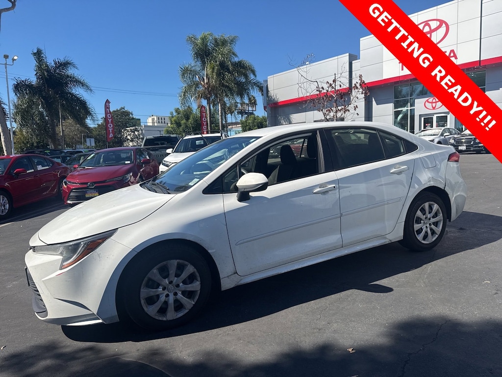 2023 Toyota Corolla LE photo 4