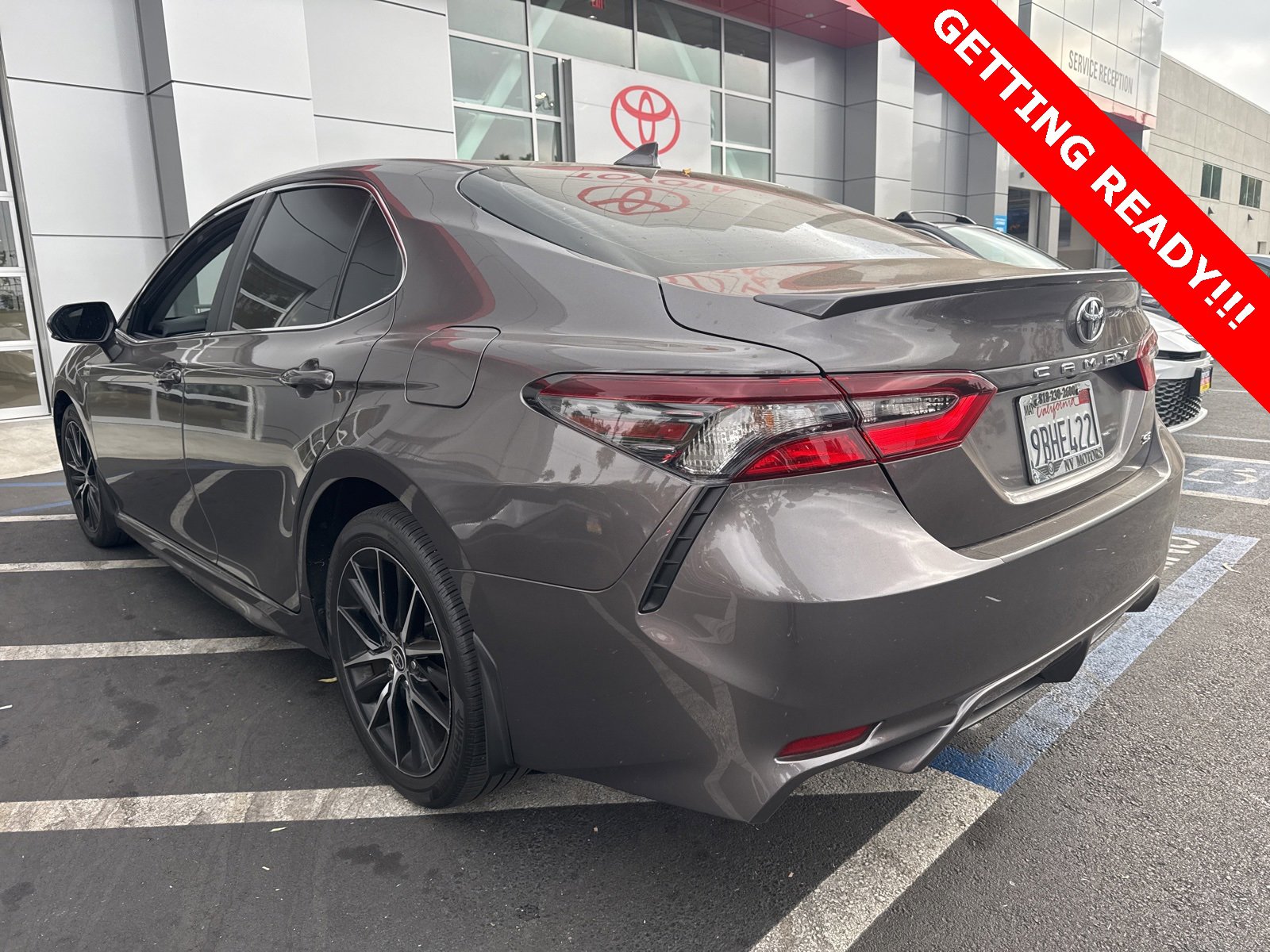 2022 Toyota Camry SE photo 4