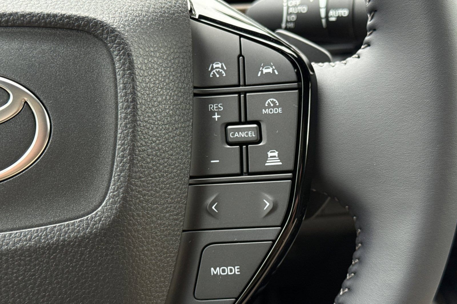 2026 Toyota bZ XLE - Photo 27