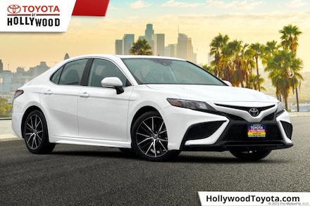 2024 Toyota Camry SE Sedan