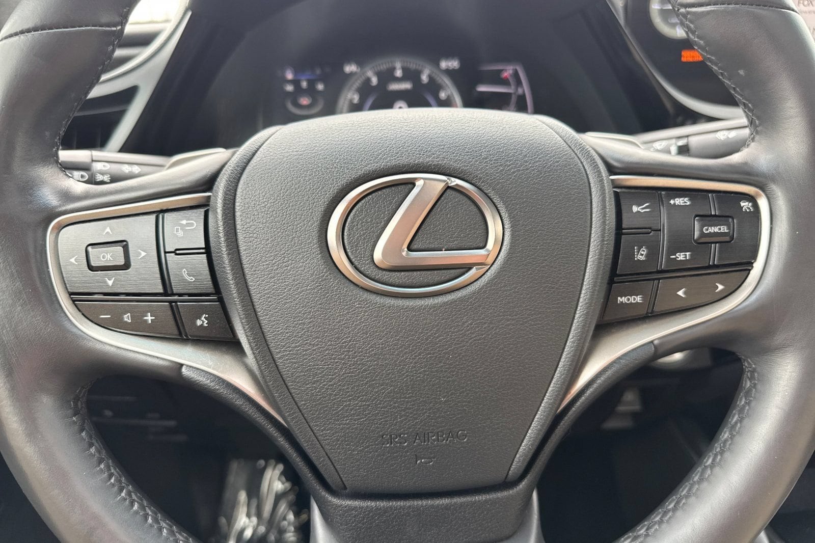 2023 Lexus ES 350 - Photo 24