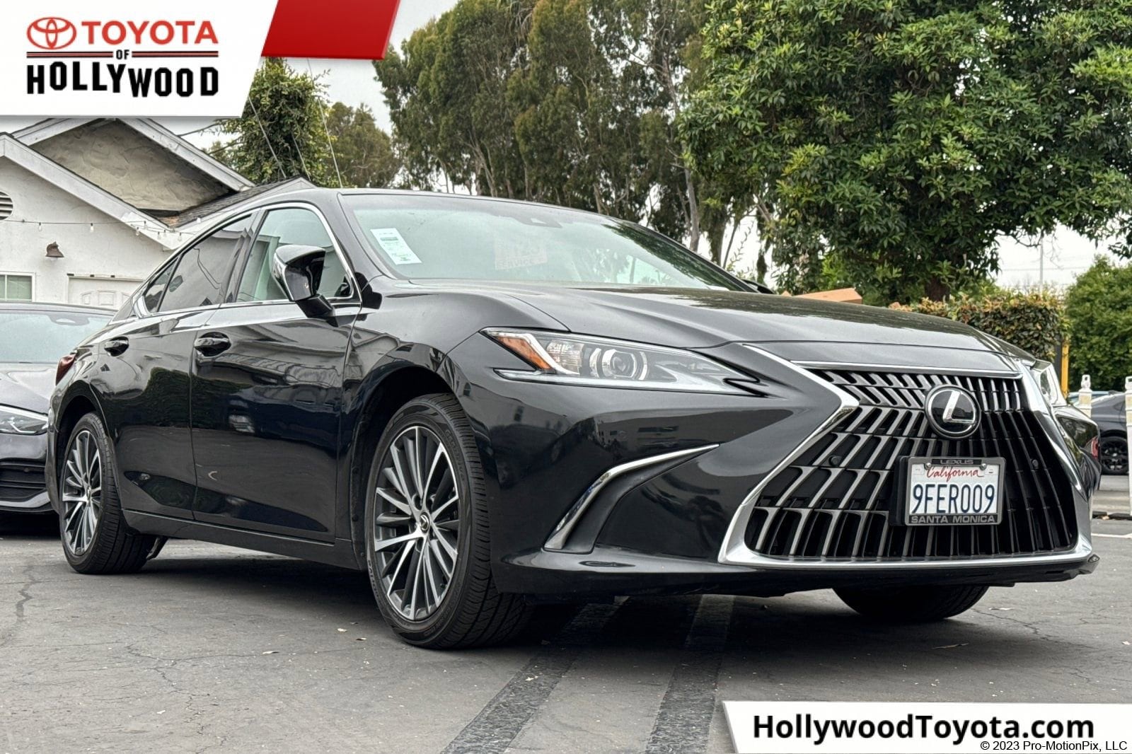 2023 Lexus ES 350 350's photo